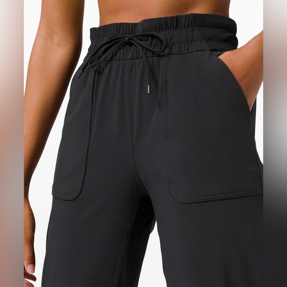 Lululemon Beyond the Studio Crop black stripe 2 - Picture 2 of 9